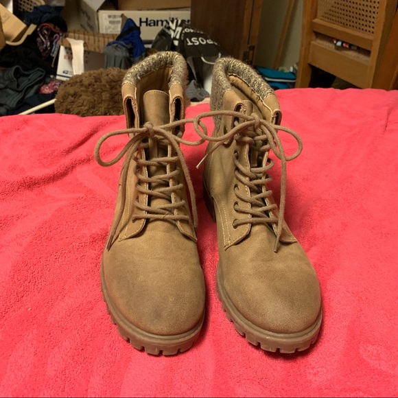 Booties - Picture 3 of 4